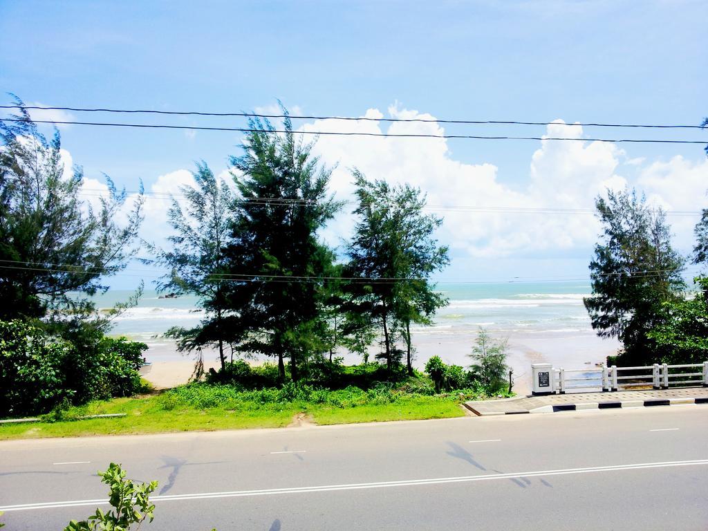 Ceylon Surf Guest And Restaurant Bed & Breakfast Weligama Ngoại thất bức ảnh